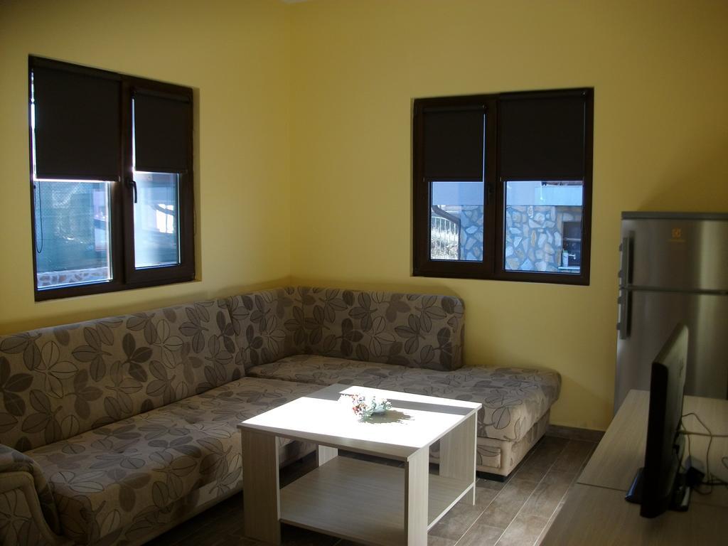 Andreevite Houses ساباريفا بانيا الغرفة الصورة